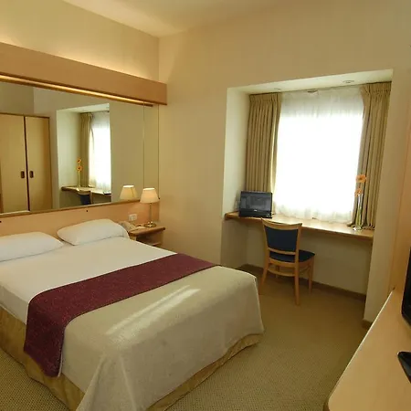 Hotel Aeroparque Inn & Suites-3